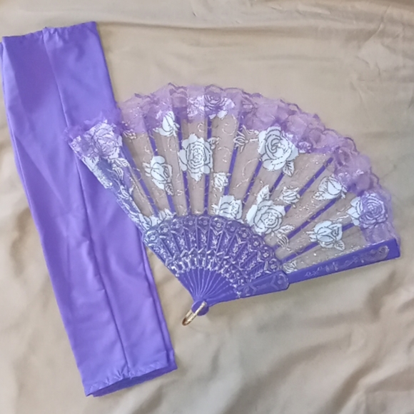 Lace Fan Set - Picture 3 of 4